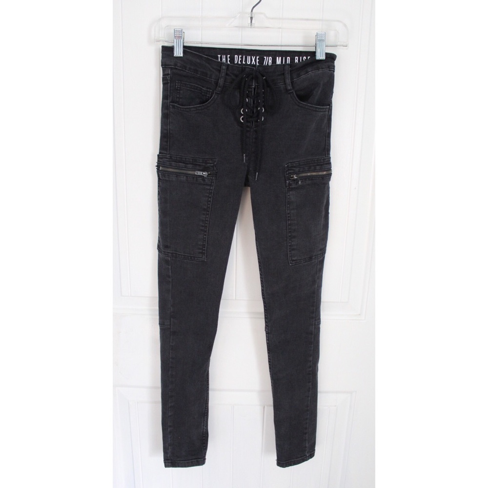 (Sold)The DELUXE 7/8 Mid-Rise Skinny Jeans Size 2